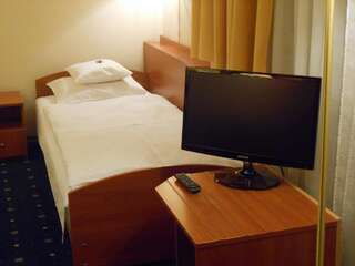 Отели типа «постель и завтрак» Villa Royal Pionki Двухместный номер с 2 отдельными кроватями-4